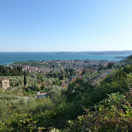 Casa Marsilva - Holiday Apartment With Roof Terrace, Near The Lake Toscolano Maderno Luaran gambar