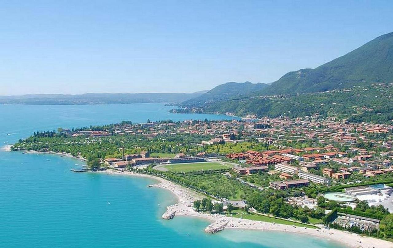 Casa Marsilva - Holiday Apartment With Roof Terrace, Near The Lake Toscolano Maderno Luaran gambar